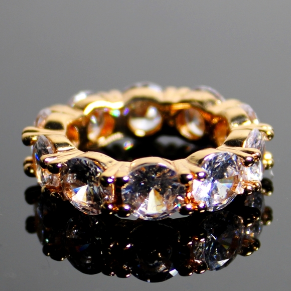 STUNNING CZ gold tone infinity ring - Picture 7 of 9